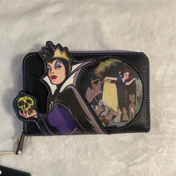 Loungefly Purple Snow White Wallet - Picture 2 of 6